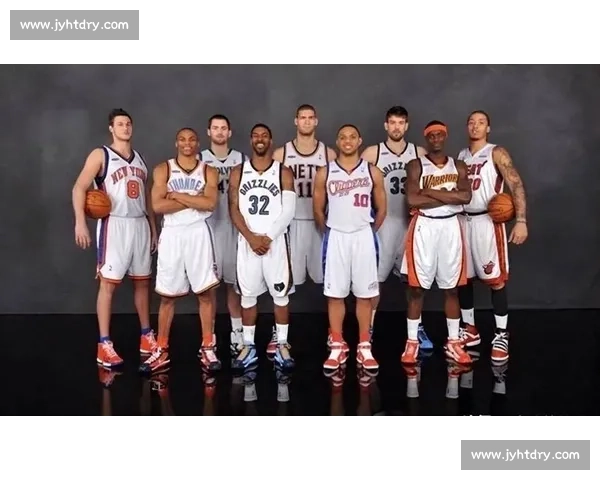 比斯利盛赞埃文斯篮板超魔兽：单场 20 板如探囊取物